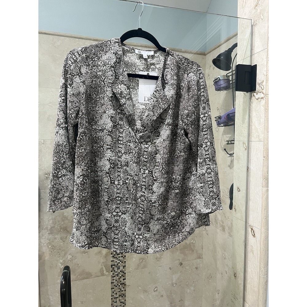 DR2 Womens V Neck Collar Snakeskin Print Career Blouse Gray White S NWT